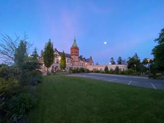 Отель The Lucan Spa Hotel Лукан-2